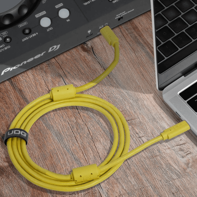 สายสัญญาณคุณภาพ UDG Ultimate (U99001YL) USB 3.2 (C to C)  1.5 เมตร สีเหลือง